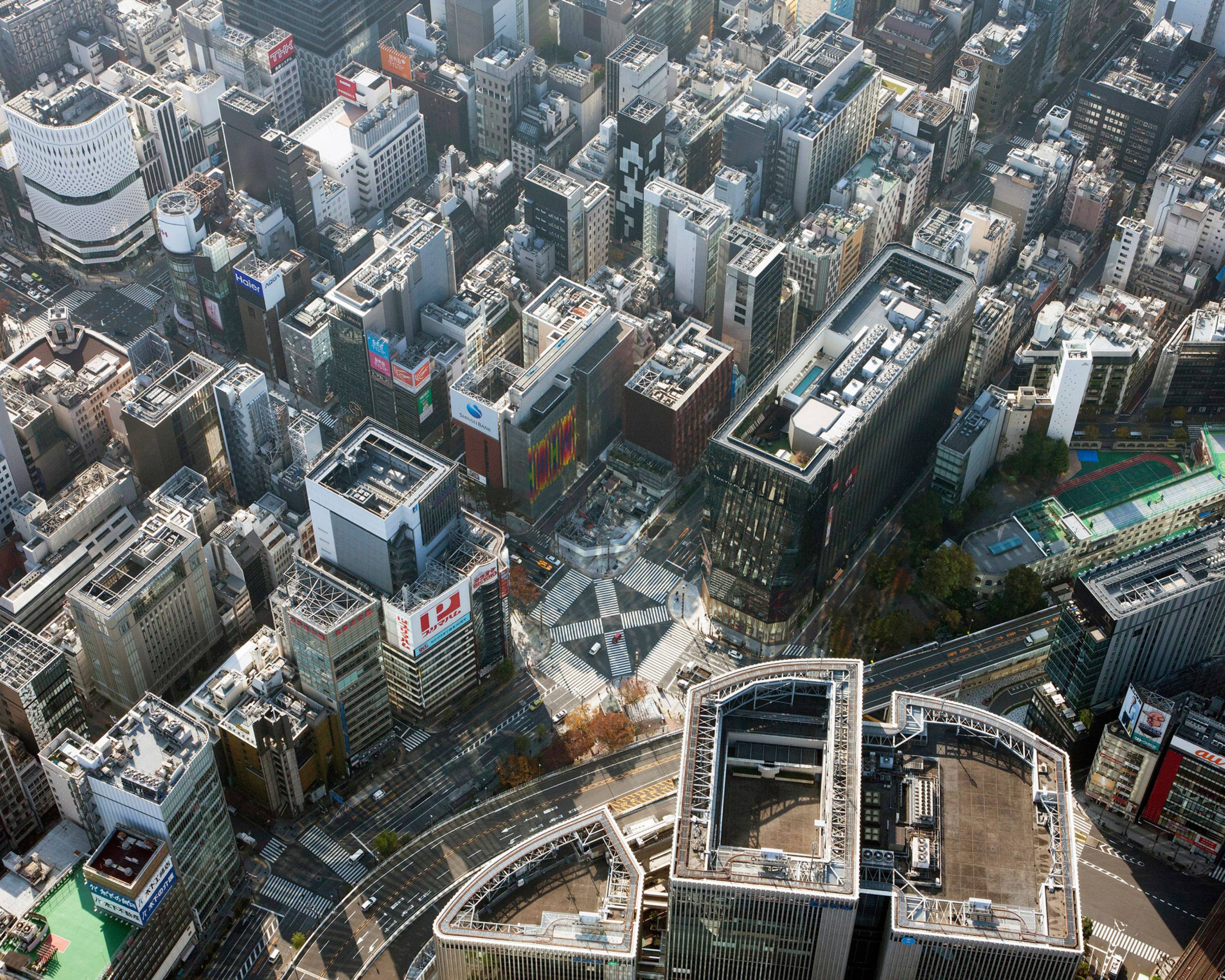 Bird’s eye view. Aerial photo of the area of Ginza around Ginza Sony Park, just after the start of the demolition process.